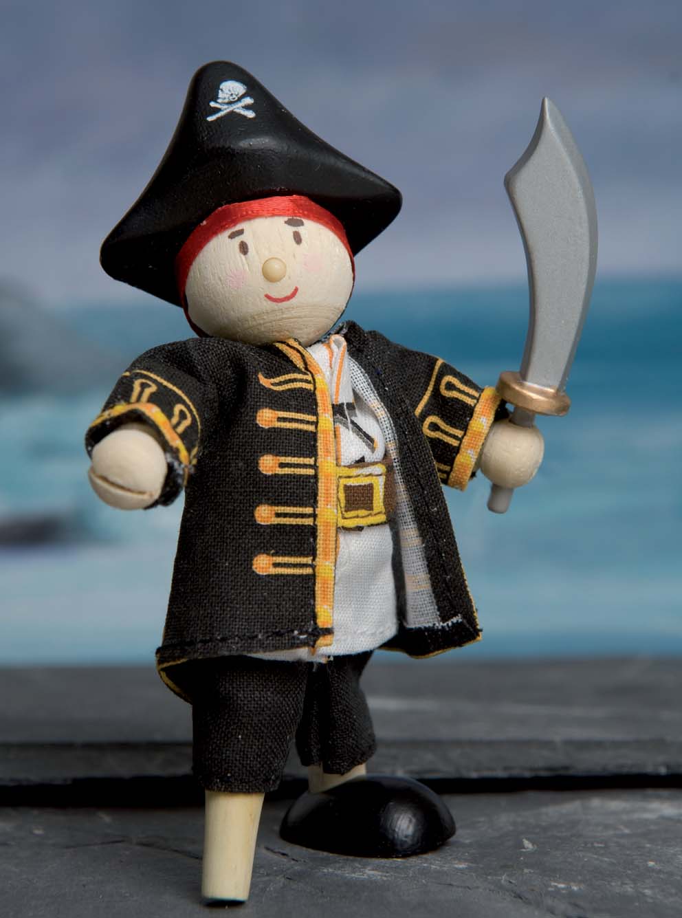 Le Toy Van Budkins Pirate Captain