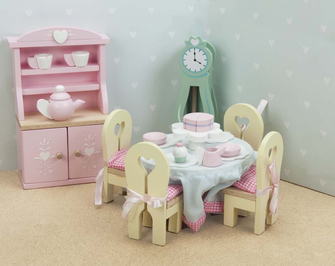 Le Toy Van Victoria Place and Daisy Lane Furniture Bundle